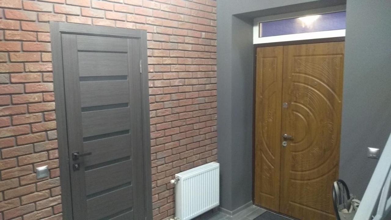 Uzhorod 3 Room Lovely House Uzhhorod Exterior foto